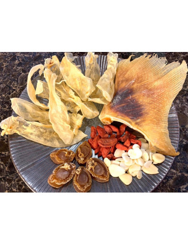 #21花膠魚翅鮑魚雞湯
